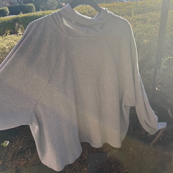 Calvin Klein Performance Light Gray Mock Turtleneck Pullover Women's Plus 3X EUC - Picture 8 of 8